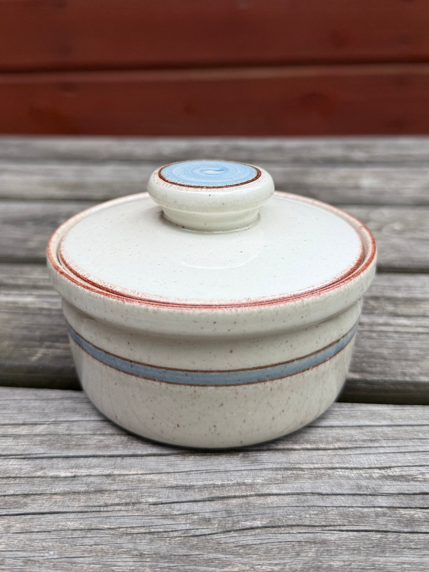 Vintageburk med lock från Rörstrand