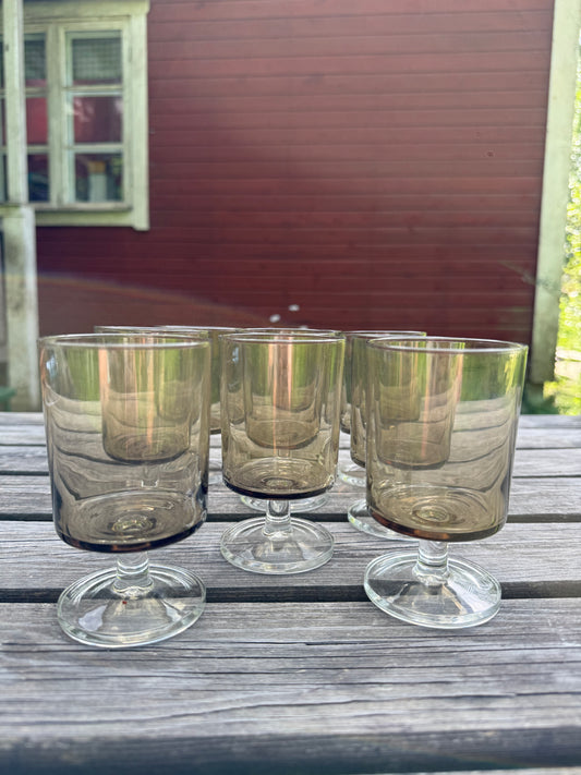 Rökfärgade glas